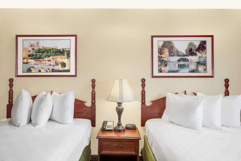 Comfort Inn Lafayette North I-10 image