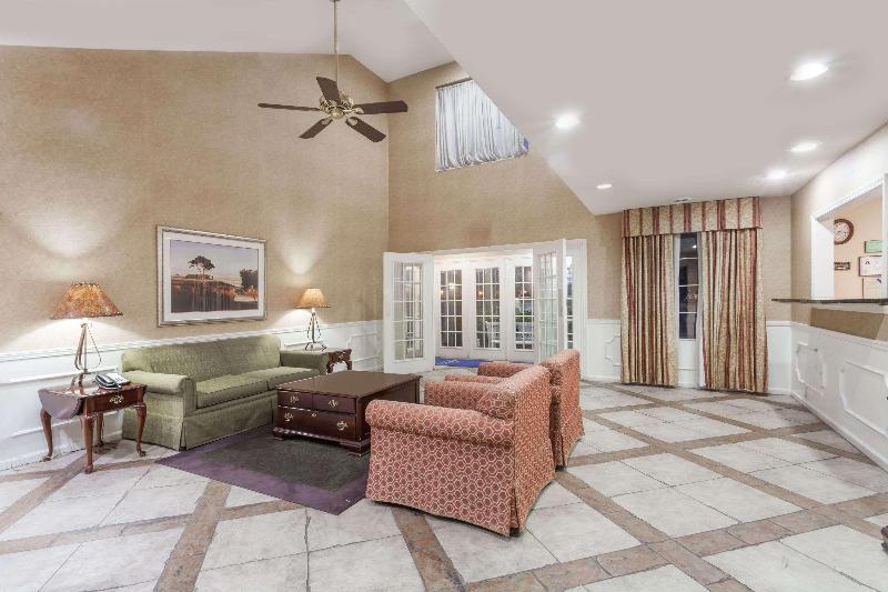 Baymont by Wyndham Hickory image