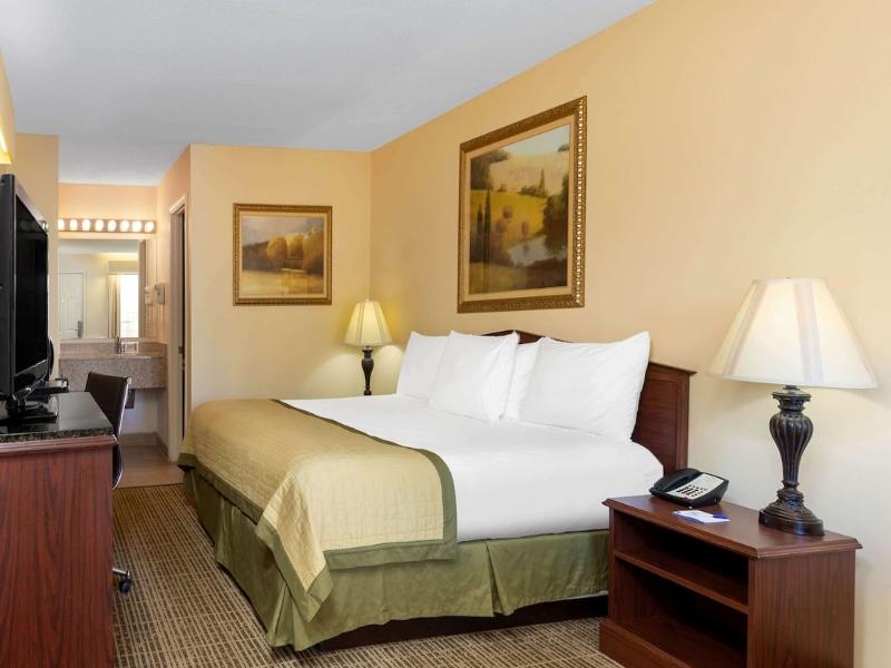 Baymont By Wyndham Easley/Greenville image