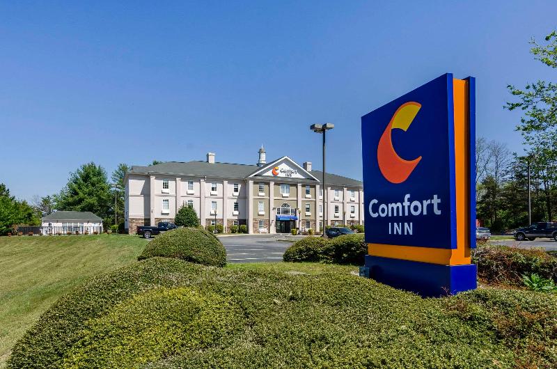 Comfort Inn Martinsville image