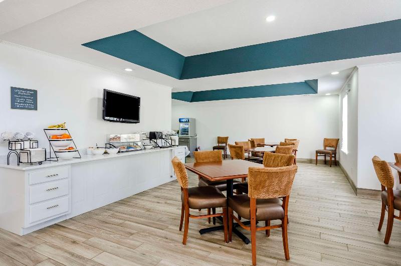 Comfort Inn Martinsville image