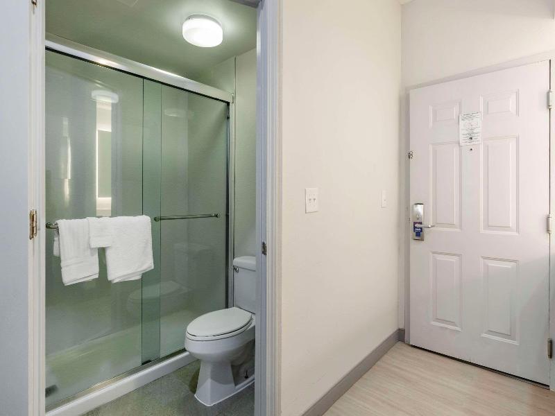 Comfort Inn Martinsville image