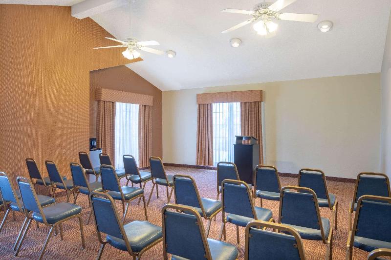 Baymont Inn and Suites MariettaAtlanta North image
