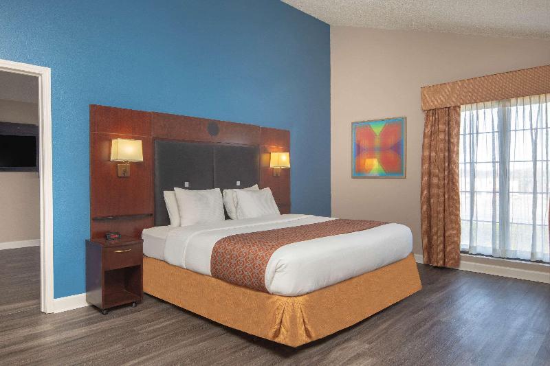 SUITE KING SIZE BED