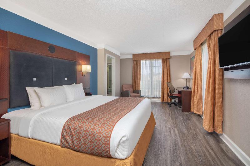 Baymont Inn and Suites MariettaAtlanta North image