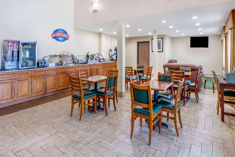 Baymont by Wyndham Beloit image