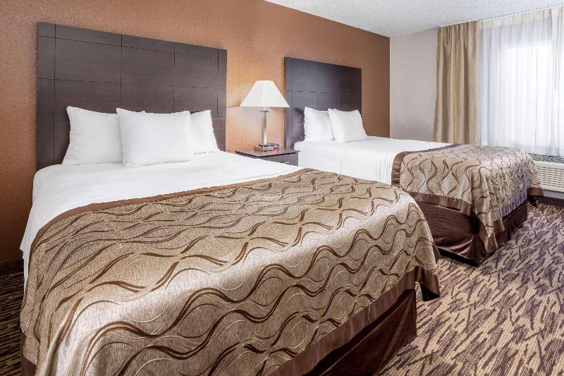 Baymont by Wyndham Beloit image