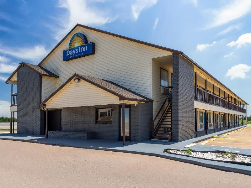 Days Inn By Wyndham Pratt