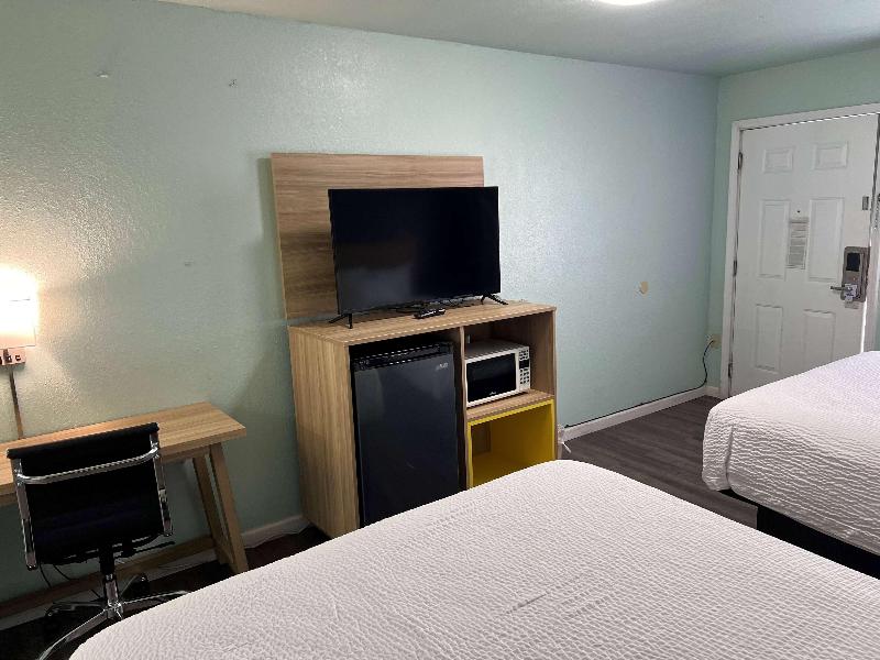 Bed room