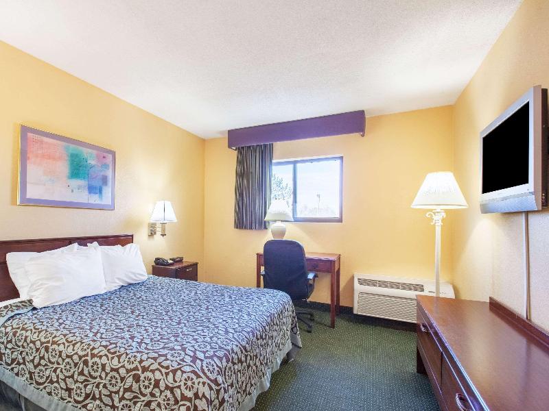 DOUBLE QUEEN BED NON SMOKING