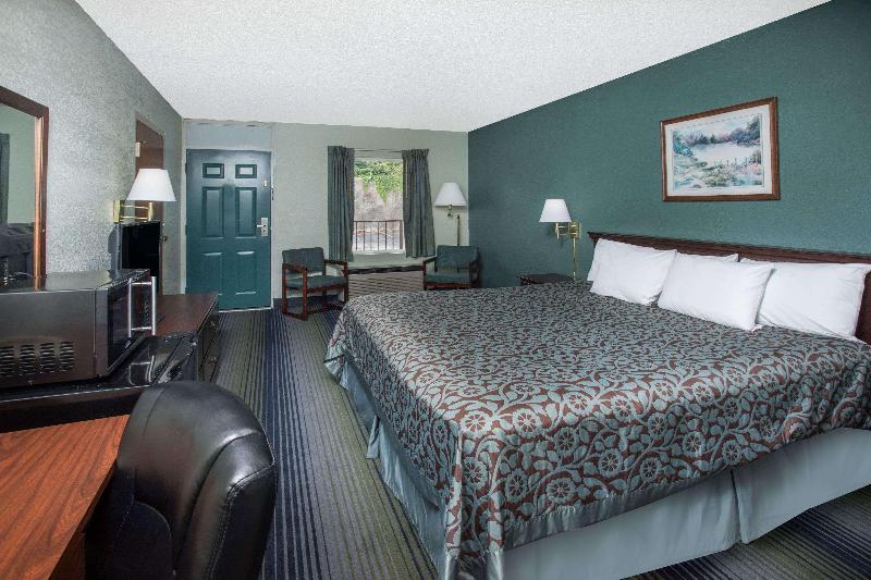 Days Inn by Wyndham Harrison