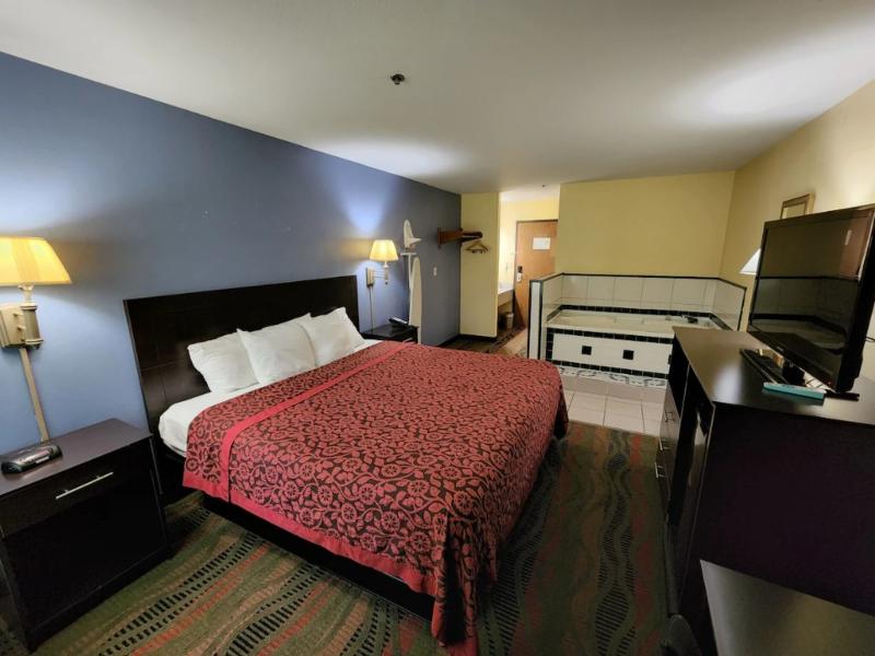 Days Inn By Wyndham Springfield image