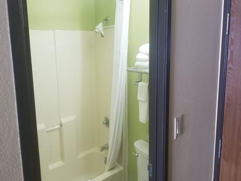 Days Inn By Wyndham Springfield image