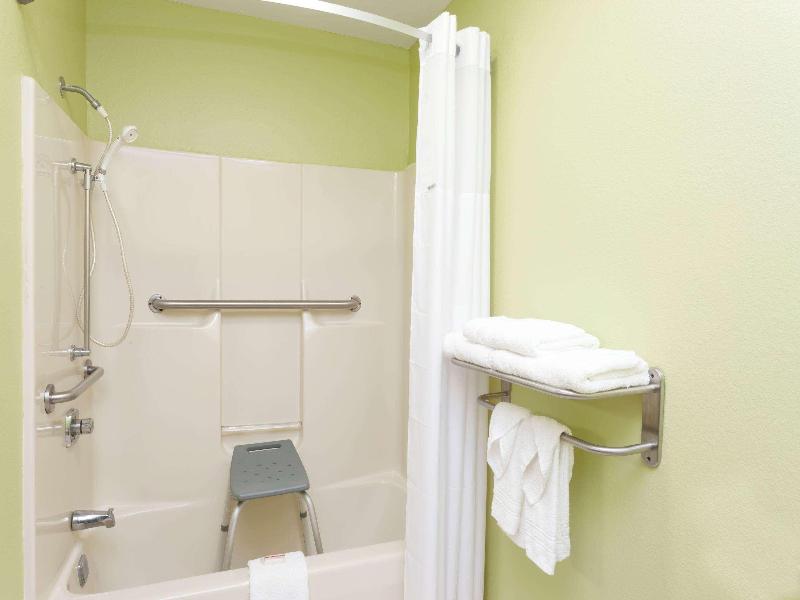 Days Inn By Wyndham Springfield image