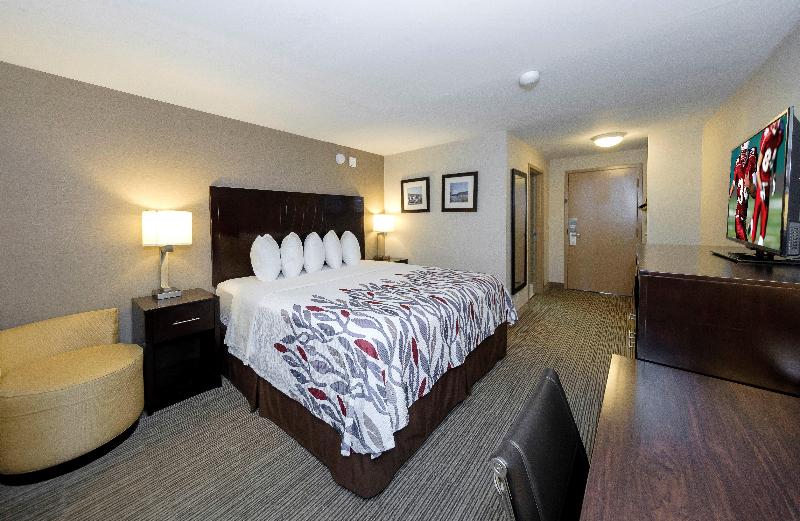 Hotel Red Roof Inn and Suites Newburgh – Stewart Airport