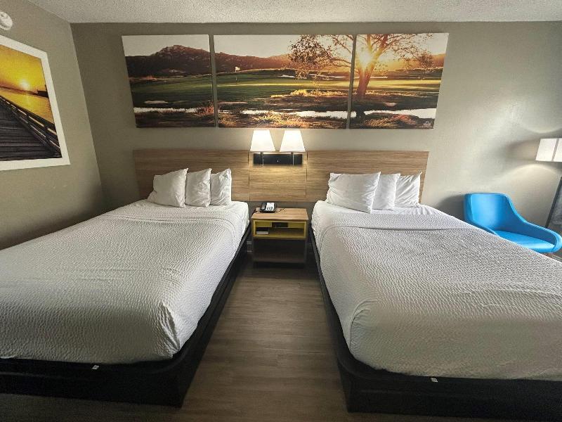 Days Inn by Wyndham Dublin GA image