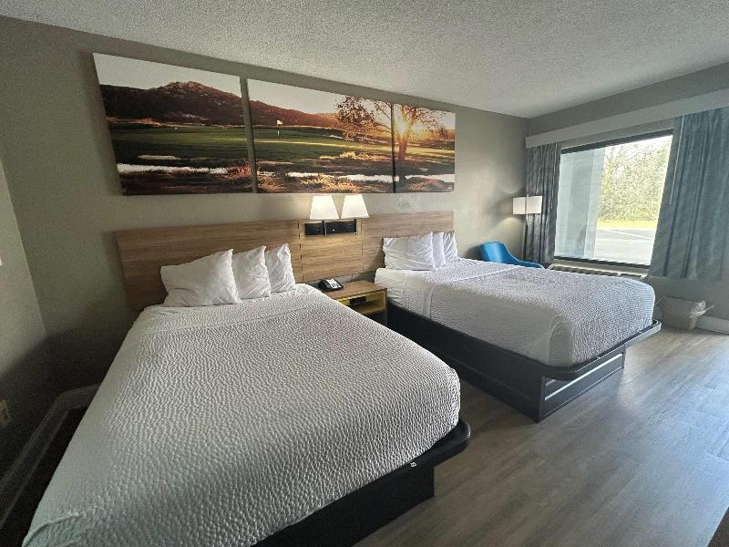 Days Inn by Wyndham Dublin GA image