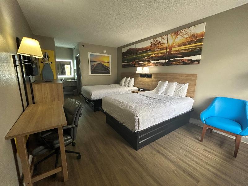 Days Inn by Wyndham Dublin GA image