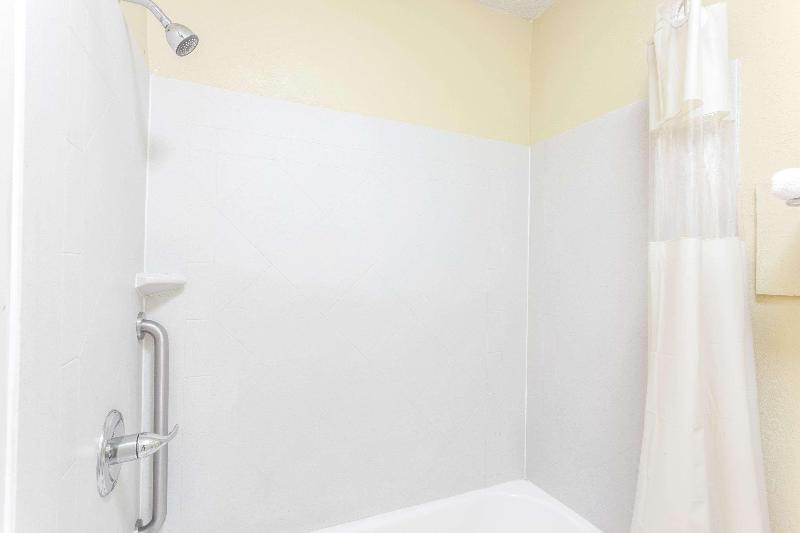 Days Inn By Wyndham Yazoo City image