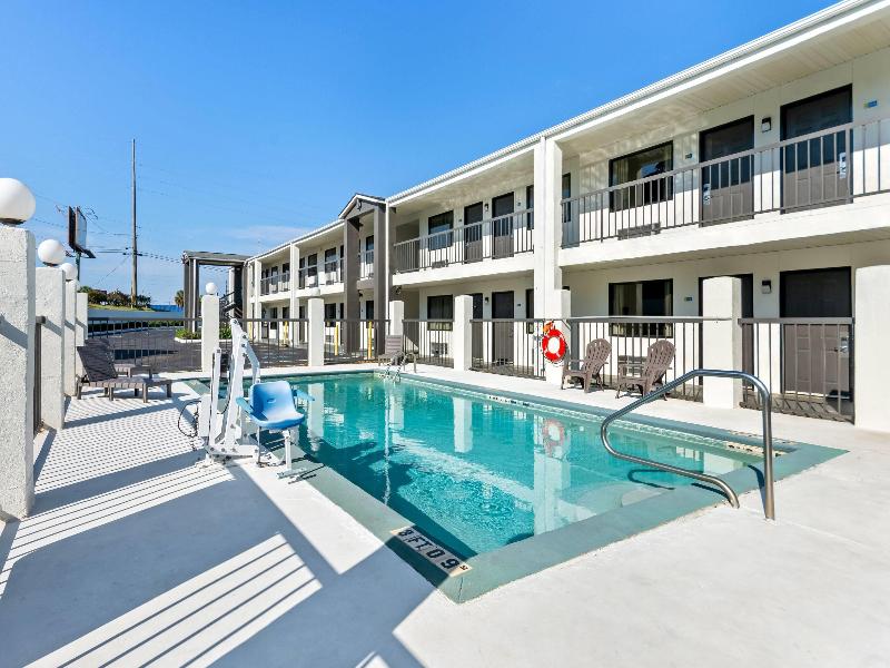 Days Inn By Wyndham Enterprise image