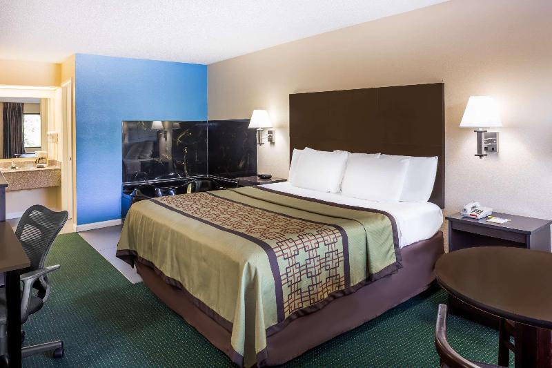 Days Inn By Wyndham Enterprise image