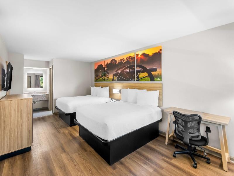 Days Inn By Wyndham Enterprise image