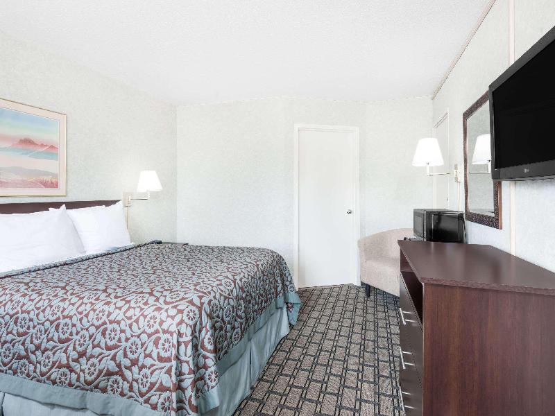DOUBLE Accessible-Queen Size Bed