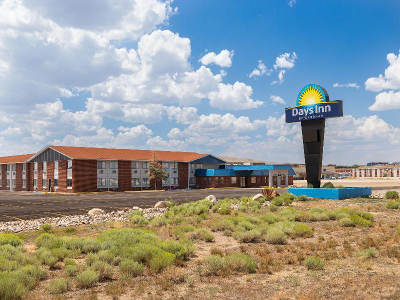 Days Inn by Wyndham Rawlins image