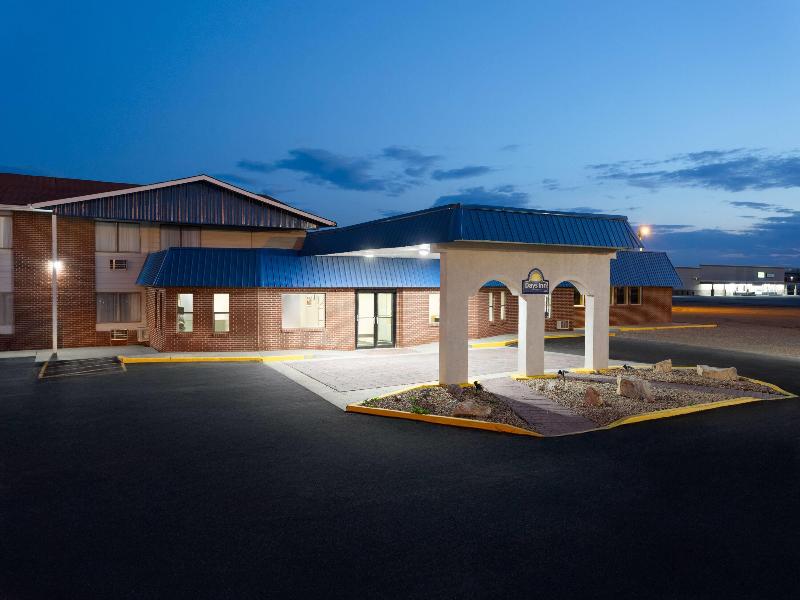 Days Inn by Wyndham Rawlins image