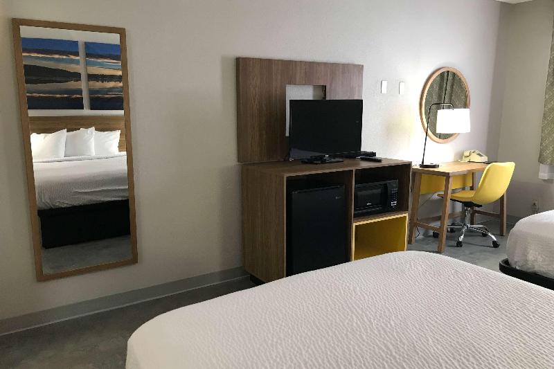 Days Inn by Wyndham Rawlins image