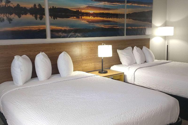 Days Inn by Wyndham Rawlins image