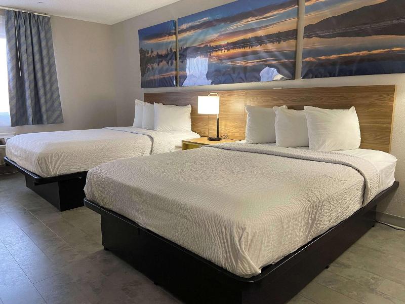 Days Inn by Wyndham Rawlins image