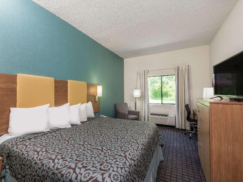 Days Inn by Wyndham Ashland image