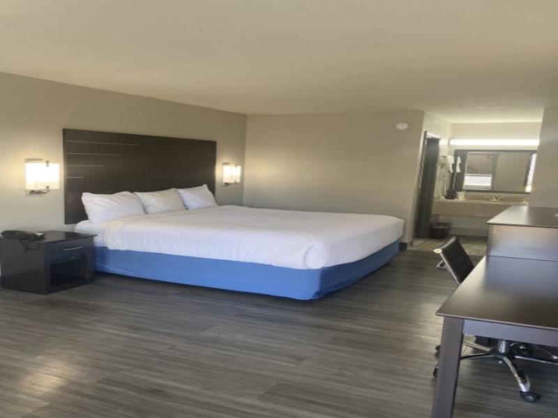 Days Inn by Wyndham Moss Point Pascagoula image