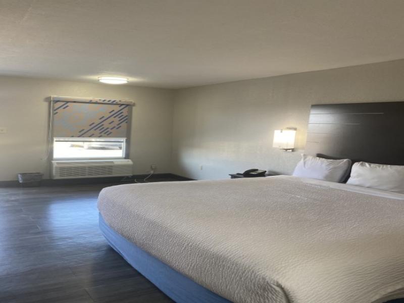 Days Inn by Wyndham Moss Point Pascagoula image
