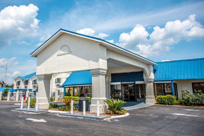 Days Inn By Wyndham Troy image