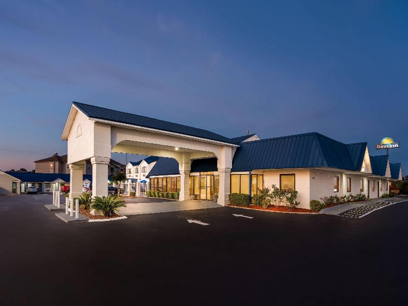 Days Inn By Wyndham Troy — general view