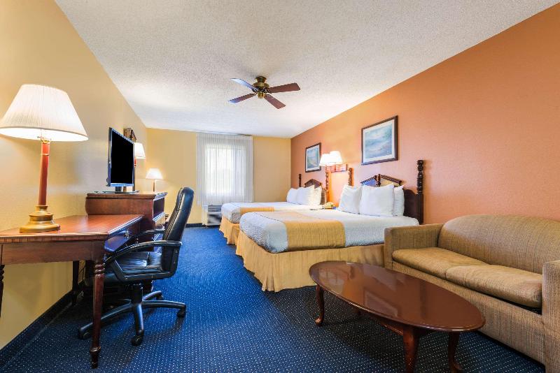 Days Inn By Wyndham Troy image