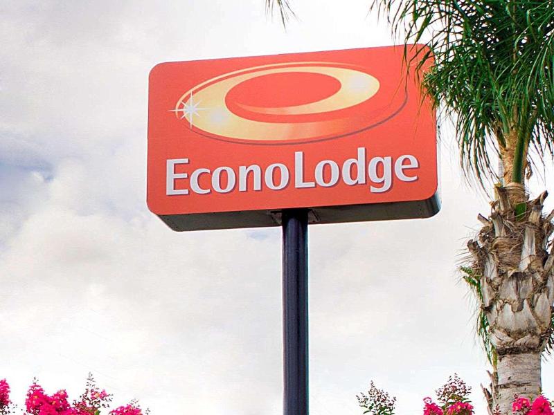 Econo Lodge Falfurrias Hwy 281 image
