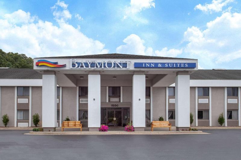 Baymont By Wyndham Grand Haven image