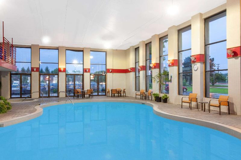 Baymont By Wyndham Grand Haven image
