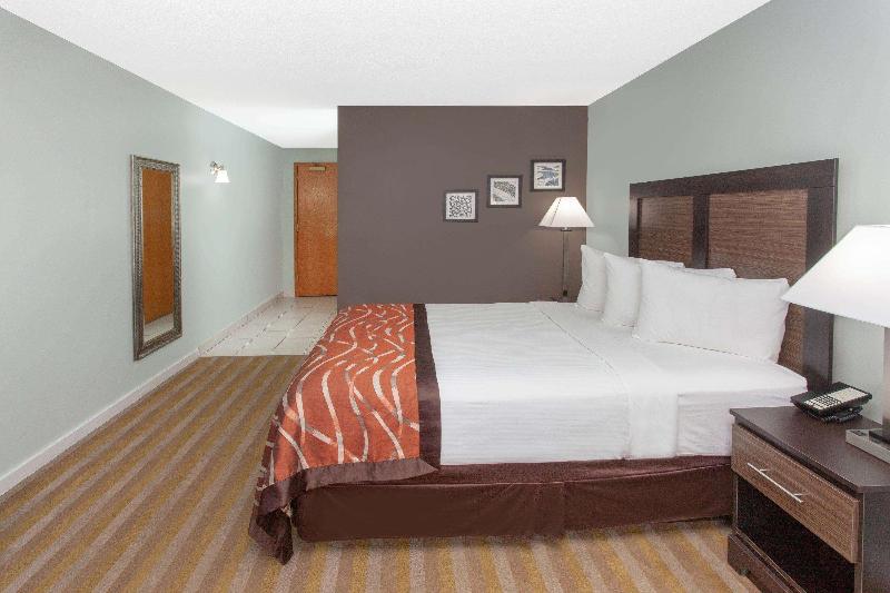 Baymont By Wyndham Grand Haven image