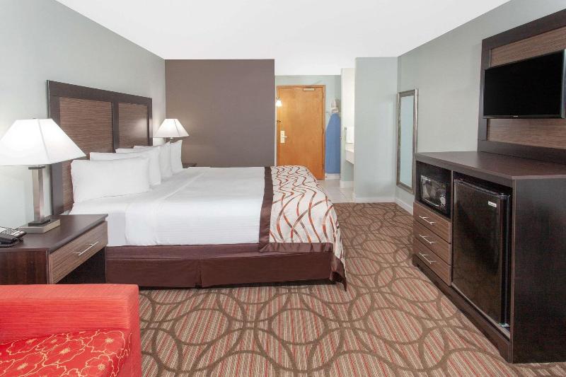 Baymont By Wyndham Grand Haven image