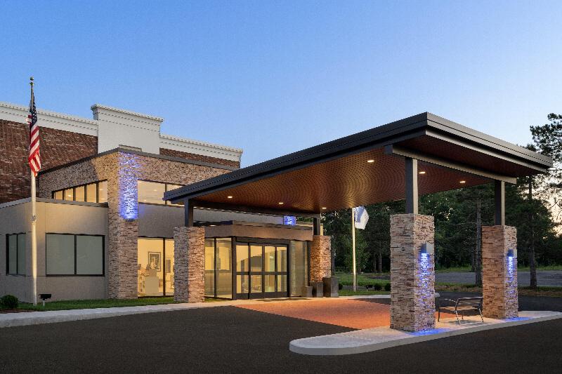 Holiday Inn Express Plattsburgh image