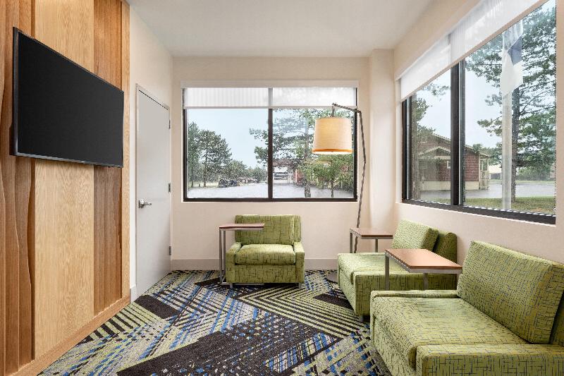 Holiday Inn Express Plattsburgh image