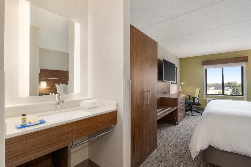 Holiday Inn Express Plattsburgh image
