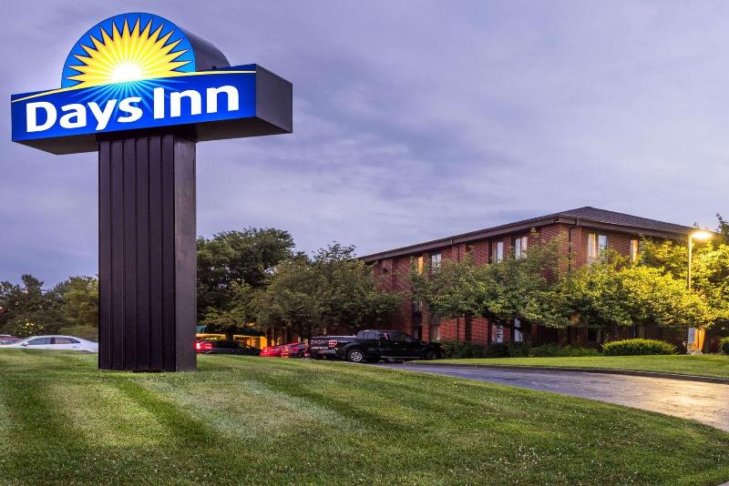 Days Inn by Wyndham Westminster image