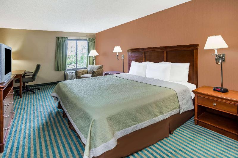 Days Inn by Wyndham Westminster image