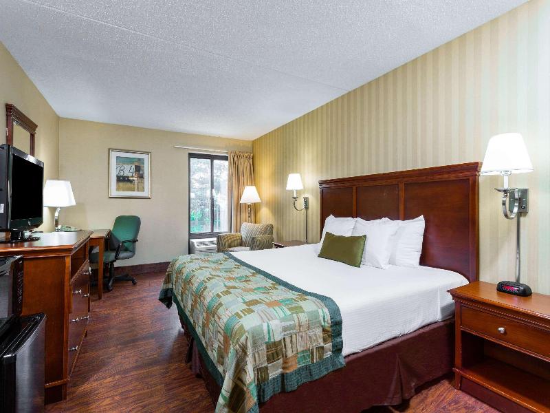 Days Inn by Wyndham Westminster image