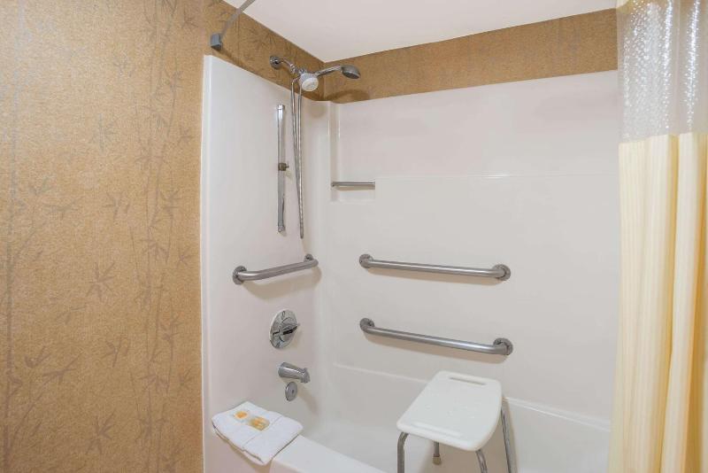 Days Inn by Wyndham Westminster image